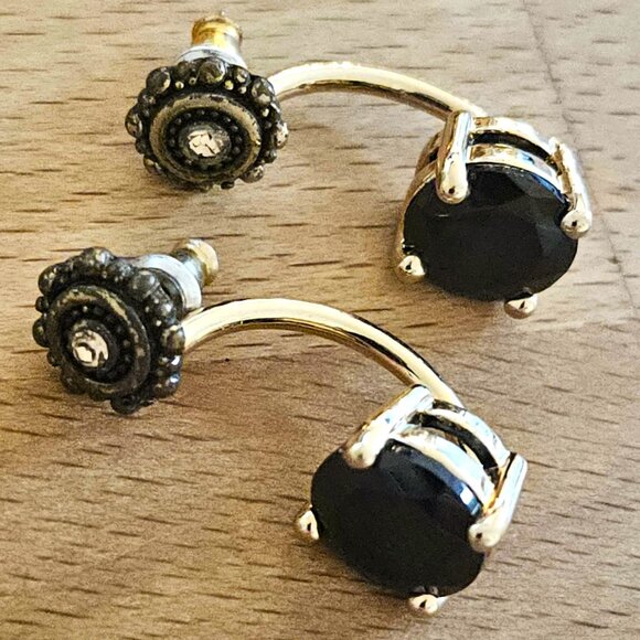 A Curated Collection of Vintage Style Earrings - Picture 4 of 10